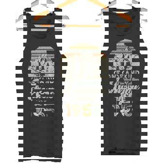 1955年の誕生以来、70年の歴史を誇る山々 タンクトップ - Kawaiitshirt