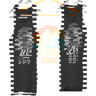 Dad 2025 歳 新しい父親 赤ちゃん発表 父性 タンクトップ - Kawaiitshirt