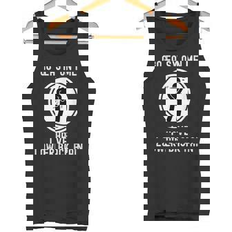 Go Easy On Me I Have Lower Back Pain 面白い言葉 タンクトップ - Kawaiitshirt