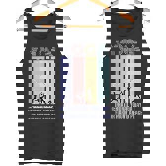 International Yoga Day For Harmony And Peace タンクトップ - Kawaiitshirt