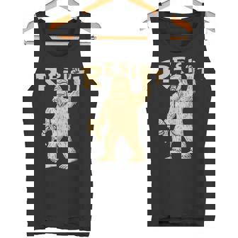 Resist サスカッチティー—面白いクリプティッド抗議 タンクトップ - Kawaiitshirt