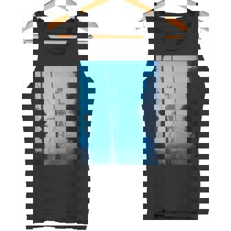 Siren Head サイレンヘッド クリーパスタホラー タンクトップ - Kawaiitshirt