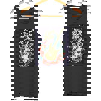 このドラゴンギターステートメントでステージをライトアップ。 タンクトップ - Kawaiitshirt