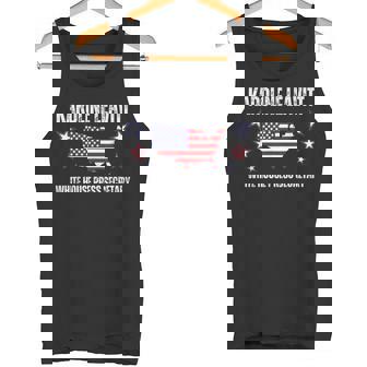 カロライン・レヴィット・ホワイトハウス報道官 タンクトップ - Kawaiitshirt