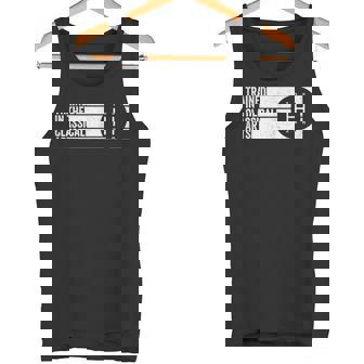 クラシックアーツの5速マニュアルトランスミッションで訓練されています。 タンクトップ - Kawaiitshirt