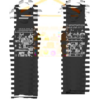 ハリネズミのコンドミニアムの生活のおもちゃ ヘイベッドの隠れ家の家 タンクトップ - Kawaiitshirt