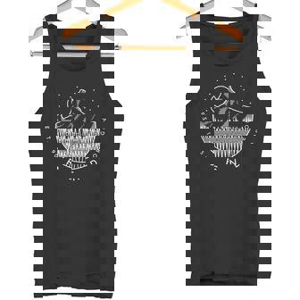 ベンド オレゴン 山と森 シンプル ミニマルデザイン タンクトップ - Kawaiitshirt