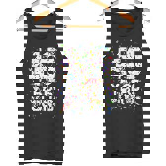 面白 40 Years Young Happy 40Th Birthday シャツ メンズ レディース タンクトップ - Kawaiitshirt