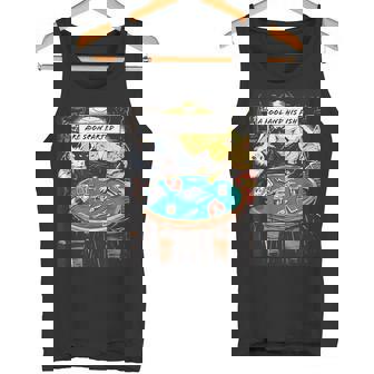 面白い猫のグラフィックプレイの猫ポーカープレイヤーは深刻なポーカーをプレイします タンクトップ - Kawaiitshirt