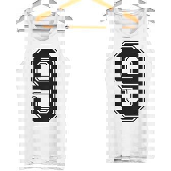 【バックプリント・背中側】9 数字 背番号 ユニフォーム ナンバー【ブラック／黒 の文字】スポーツ 練習着 部活 タンクトップ - Kawaiitshirt