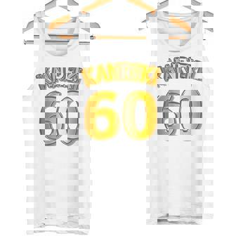 【バックプリント・背中側】還暦 六十歳 60才（ユニフォーム風）赤 レッド【金プレート風 文字】誕生日 面白 タンクトップ - Kawaiitshirt