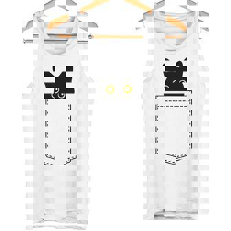 【ポケットから覗くネコ】黒猫 にゃんこ 猫好き 猫 可愛い ネコ 子猫 ネコ好き 面白い 変な 遊び心 ネタ ウケ狙い タンクトップ - Kawaiitshirt