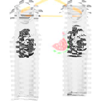 スイカの誕生日を食べるキュートで愛らしいハリネズミ タンクトップ - Kawaiitshirt