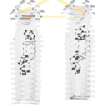 パンダ愛好家のためのポケットの中のかわいいカワイイベイビーパンダ タンクトップ - Kawaiitshirt
