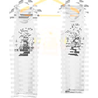 旅 おもしろ キャンプ 楽しい 登山 アウトドア キャンピングカー 人生は旅だ タンクトップ - Kawaiitshirt