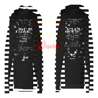 6月22日の誕生日に生まれた素晴らしい花と蝶。 長袖Tシャツ - Kawaiitshirt