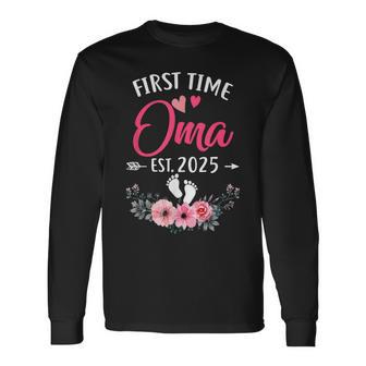 First Time Oma Promoted To Oma Est 2025 Long Sleeve T-Shirt - Thegiftio UK