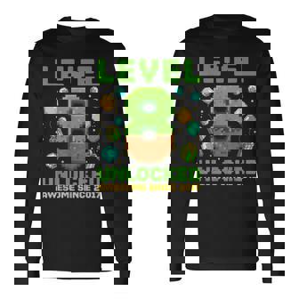 Level 8 Unlocked Awesome Since 2017 Pixel Birthday 8Th Long Sleeve T-Shirt - Thegiftio