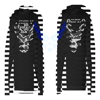 Stationed At Yokota Japan 日本 キャンプ 横田 よこた での任務のツアー 長袖Tシャツ - Kawaiitshirt