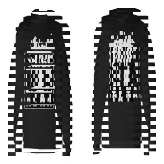 Straight Outta Atlanta 都市のシルエット 長袖Tシャツ - Kawaiitshirt