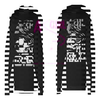 サッカーでゴールを決めた少女 長袖Tシャツ - Kawaiitshirt