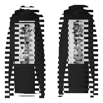 セクシーガールグラフィックtシャツ セクシーブルネットブーティーガール 3インチ B&W 長袖Tシャツ - Kawaiitshirt