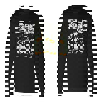 ペンギンの関税 聞いた島 ペンギンと一緒に立つ 長袖Tシャツ - Kawaiitshirt