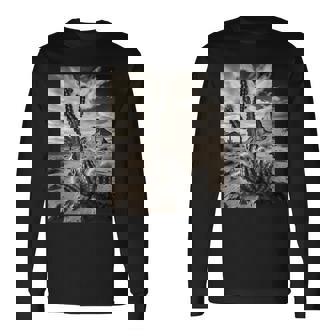 砂漠のサボテンのモノクロ写真 長袖Tシャツ - Kawaiitshirt