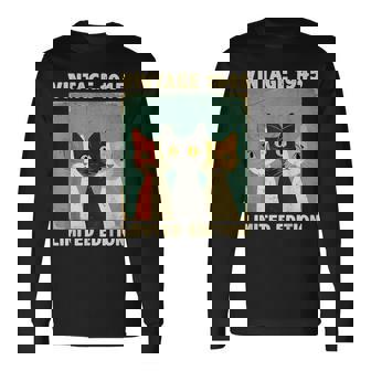 面白い 80歳 ギフト ヴィンテージ 1945 猫好き 80歳の誕生日 長袖Tシャツ - Kawaiitshirt