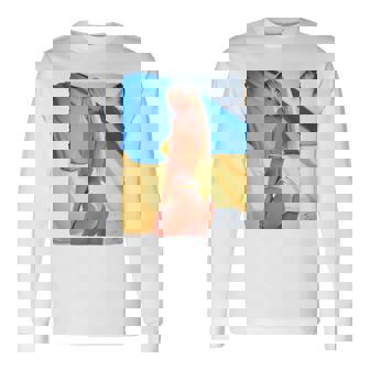 セクシーガールグラフィックtシャツ 「モダンピンナップガール&ウクライナ国旗2」 長袖tシャツ 長袖Tシャツ - Kawaiitshirt