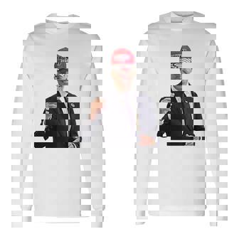 トランプの帽子をかぶったバイデンの陽気なグラフィック 長袖tシャツ 長袖Tシャツ - Kawaiitshirt