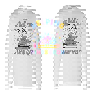 小さな心の成長を助ける ワイルドフラワー 幼稚園 先生 長袖Tシャツ - Kawaiitshirt