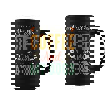 All I Need Is Coffee And My Dogs コーヒーマグ - Kawaiitshirt