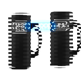 Indoor インドア【変なデザイン屋さん】ブランド ロゴ パロディ 面白い コーヒーマグ - Kawaiitshirt