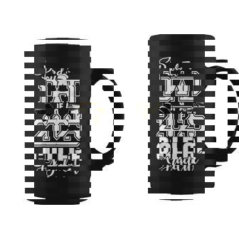Proud Dad Of A 2025 College Graduate Graduation Coffee Mug - Thegiftio