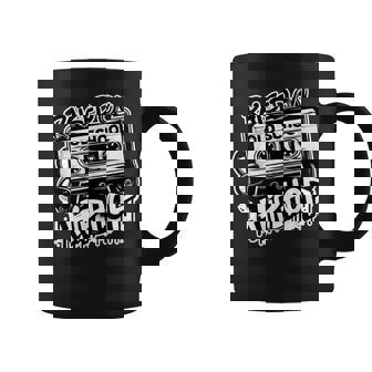 Raised On Oldchool Hip Hop レトロ ラップ カセット 80 90 コーヒーマグ - Kawaiitshirt