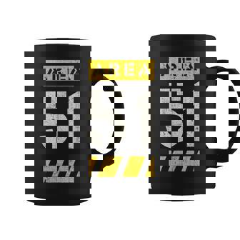 Roswell Ufo エイリアンエリア 51 秋の都市 ニューメキシコ コーヒーマグ - Kawaiitshirt