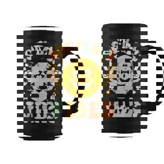 Softballibes 星目スマイル ポジティブソフトボール コーヒーマグ - Kawaiitshirt