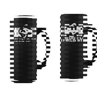 The World Is Flat、Auto Racing Motorsports コーヒーマグ - Kawaiitshirt