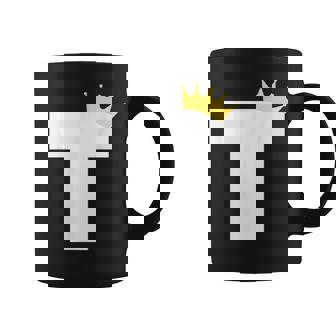 アルファベット T 大文字モノグラム イニシャル キング クイーン クラウン コーヒーマグ - Kawaiitshirt