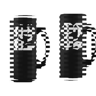 エイティツー 数字 82 ナンバー コーヒーマグ - Kawaiitshirt