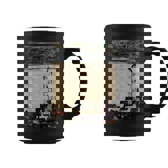 エゴン・シーレ作「ドナウ川のシュタインの教会」1913 コーヒーマグ - Kawaiitshirt