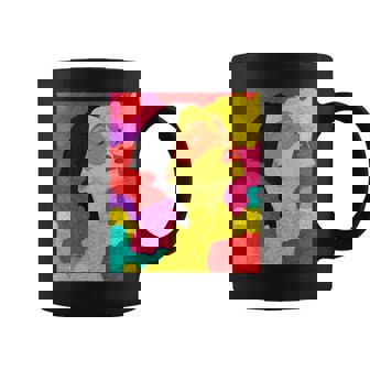 カラフルなドリームスケープ – シュールな顔と抽象的な波 コーヒーマグ - Kawaiitshirt