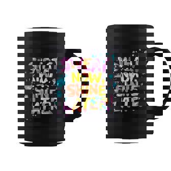 カラフルな汗が今輝き、男の子と女の子のためのステートメント。 コーヒーマグ - Kawaiitshirt