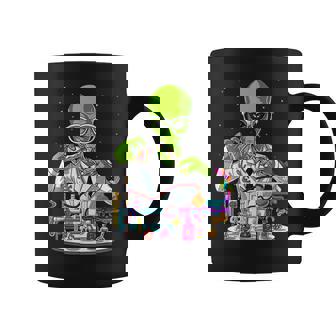 スペースエイリアンケミストリーティーチャーサイエンティストケミストサイエンススクール面白いエイリアン コーヒーマグ - Kawaiitshirt