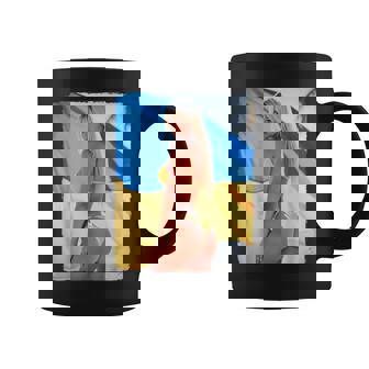 セクシーガールグラフィックtシャツ 「モダンピンナップガール&ウクライナ国旗2」 コーヒーマグ - Kawaiitshirt