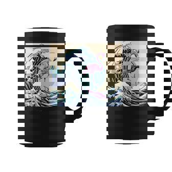 トロピカルピンク フラミンゴ グレートビッグウェーブサーファー オーシャンビーチ コーヒーマグ - Kawaiitshirt