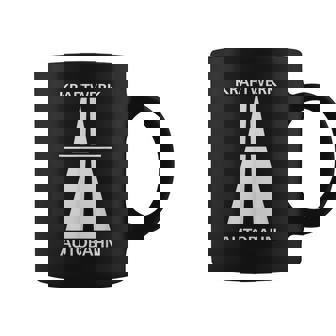 ドイツでの楽しい高速運転のためのクラフトワークアウトバーン コーヒーマグ - Kawaiitshirt