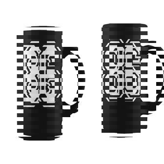 ナンバー86 86歳の誕生日ギフト選手チーム番号入りジャージ コーヒーマグ - Kawaiitshirt