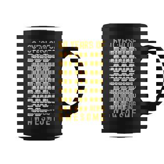 ビール 酒 還暦祝い 面白いtシャツ 飲み おもしろ 飲み会 のんべえ メンズ ネタ 服 60歳 父の日 コーヒーマグ - Kawaiitshirt